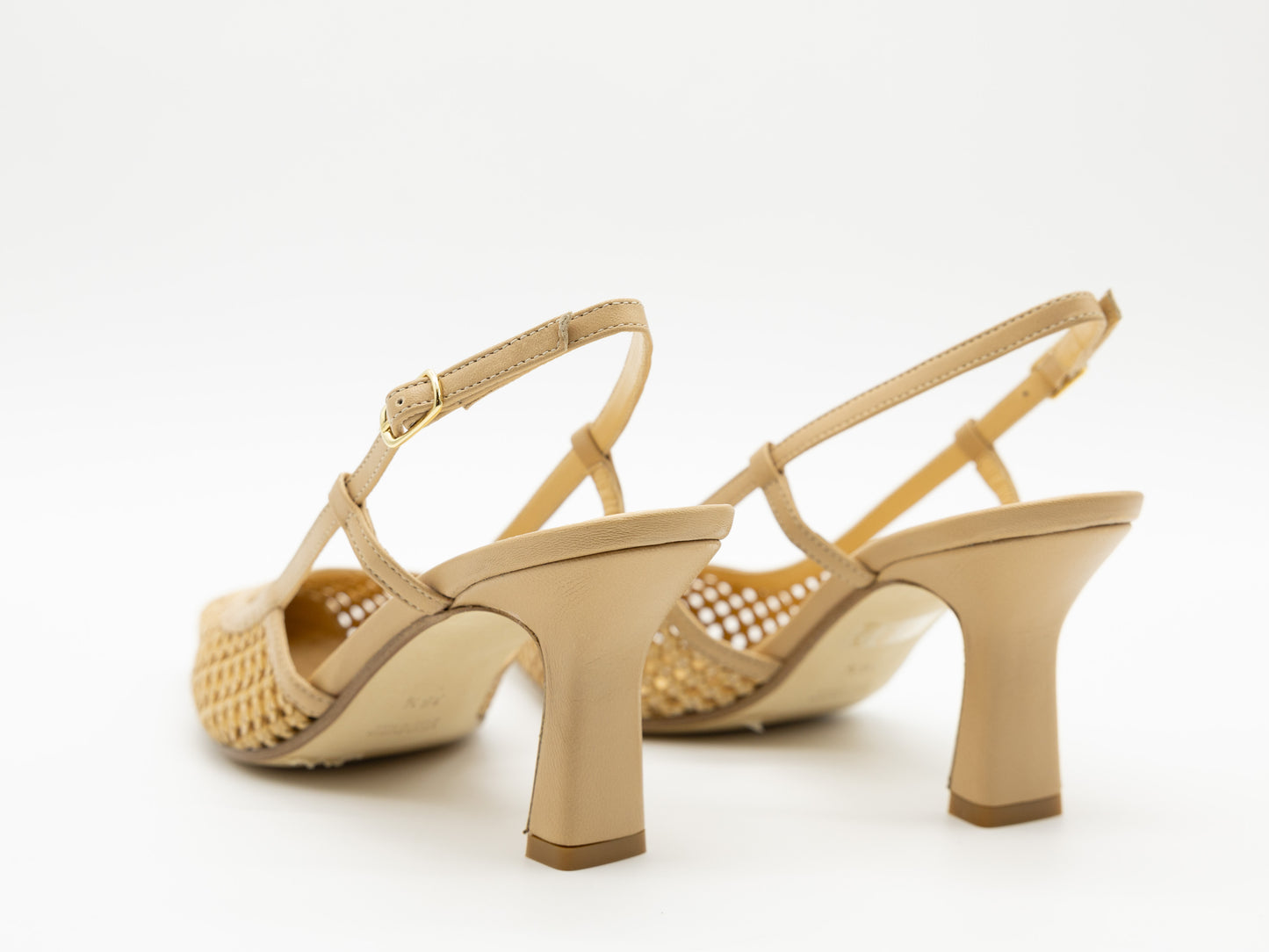 ANIMA SLINGBACK BR-211