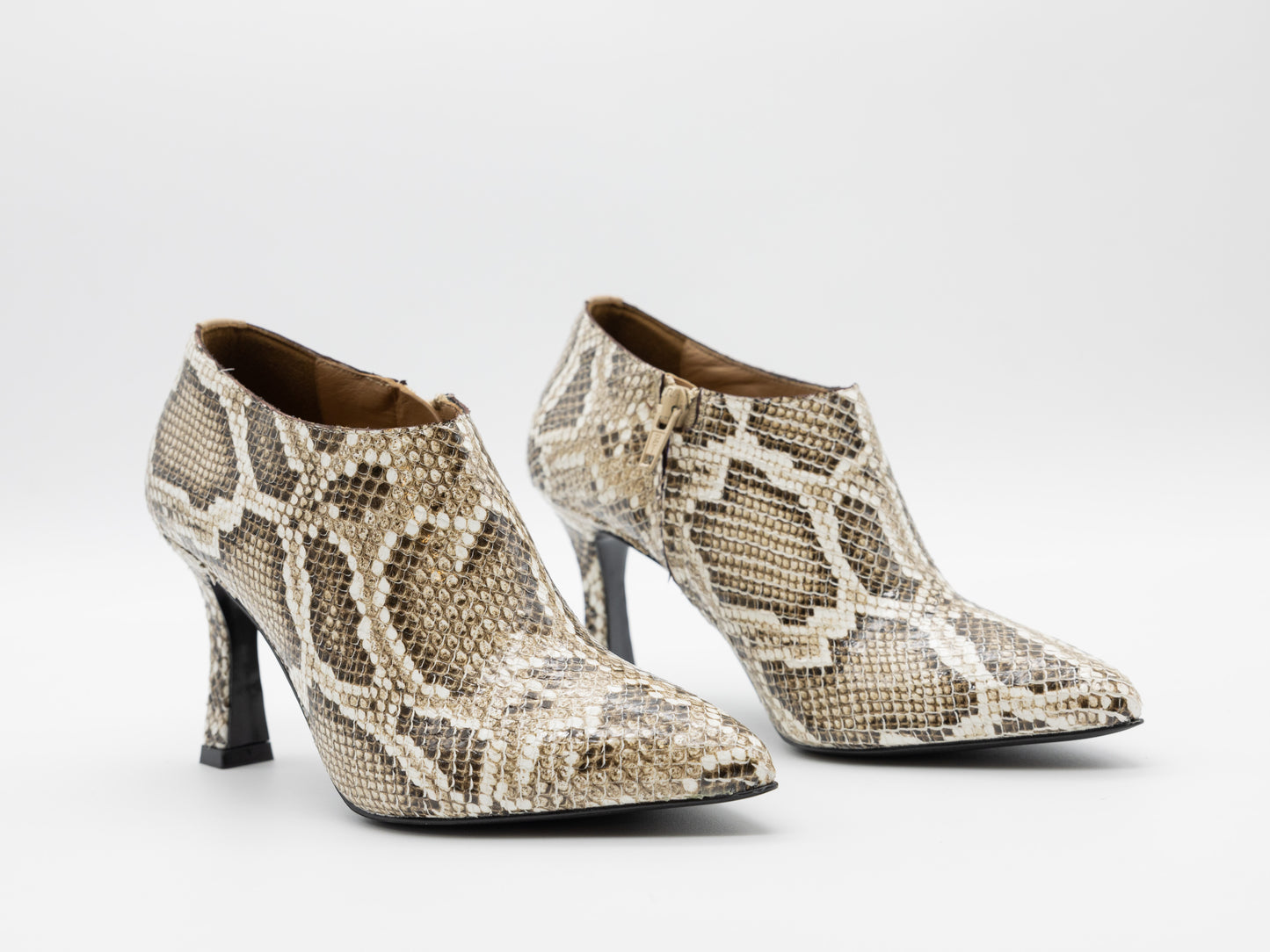 ALBANO ANKLE BOOTS 2587