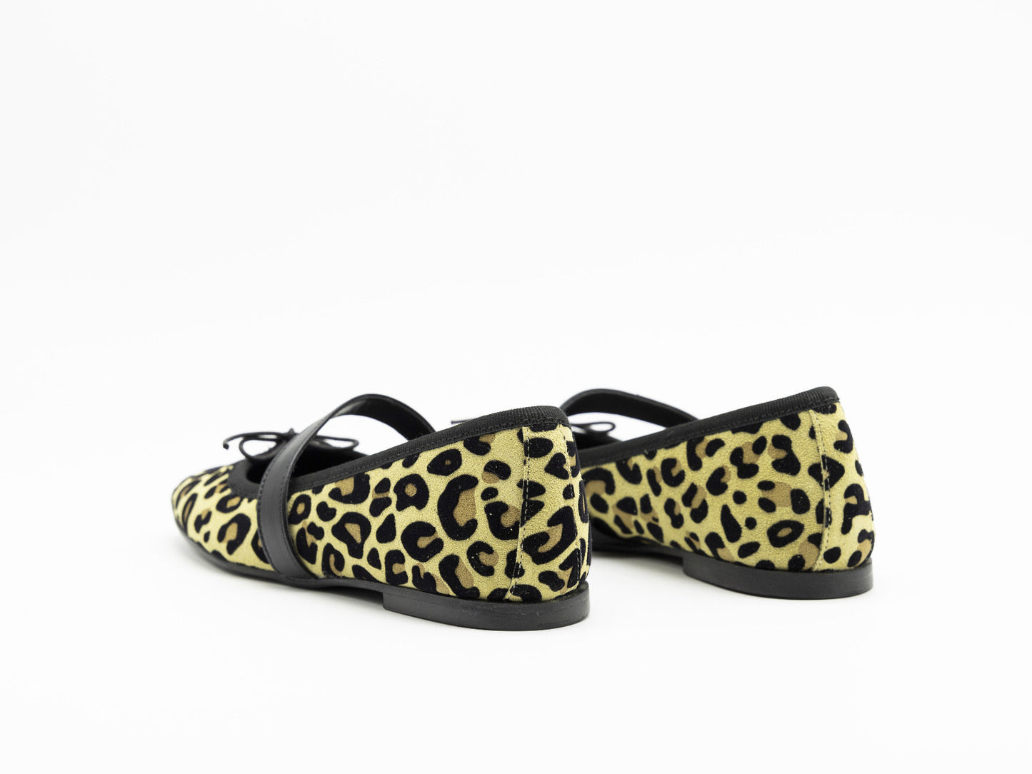 B. BALLERINA LEO BA138