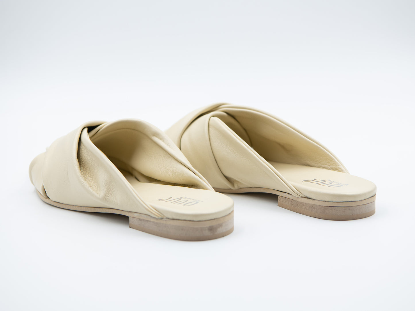 OVYÉ MULE BEIGE