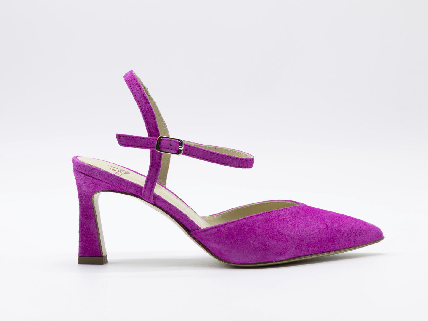 L. F. SLINGBACK 9227