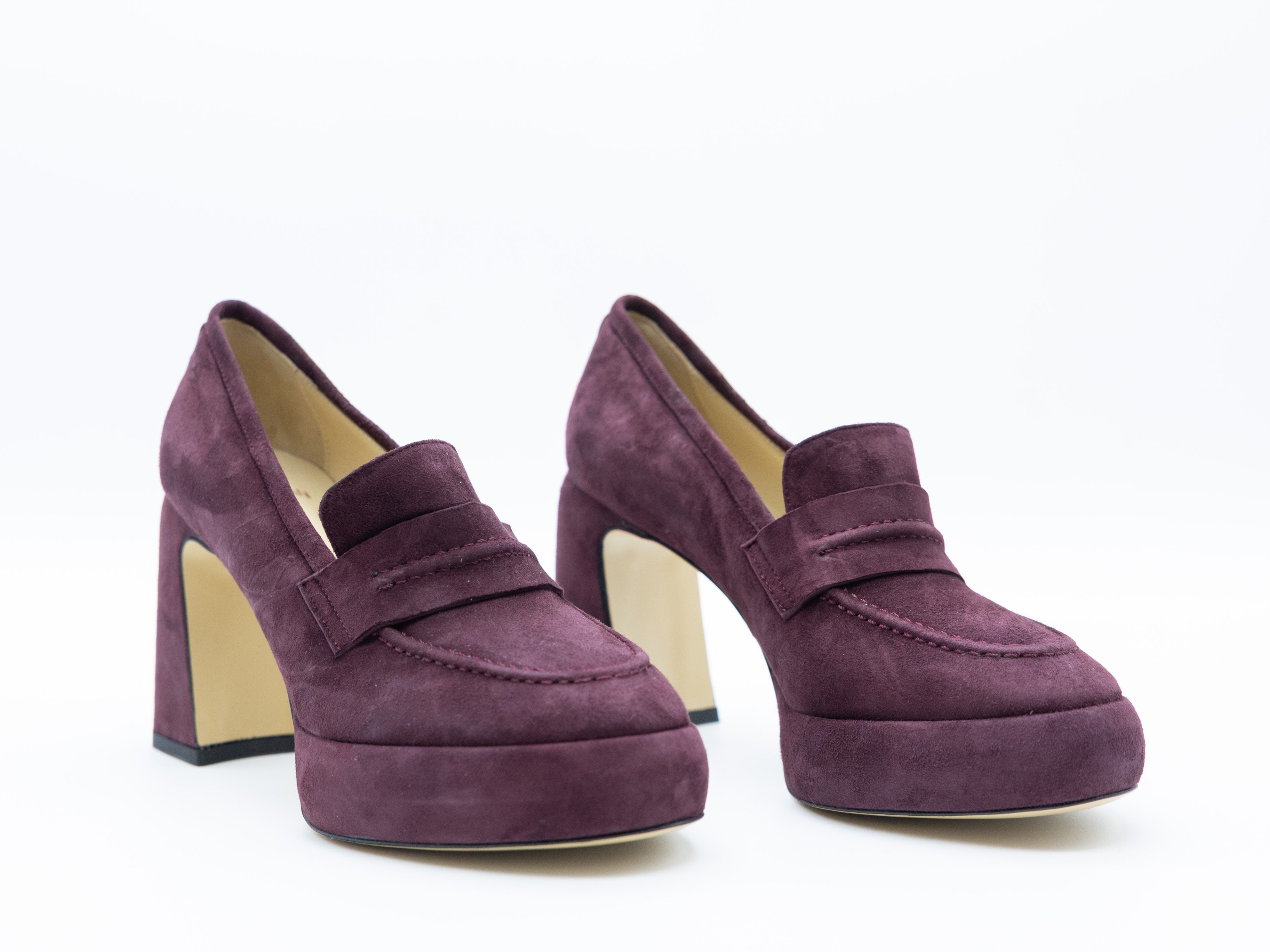 L. F. MOCASSINO WINE 9304