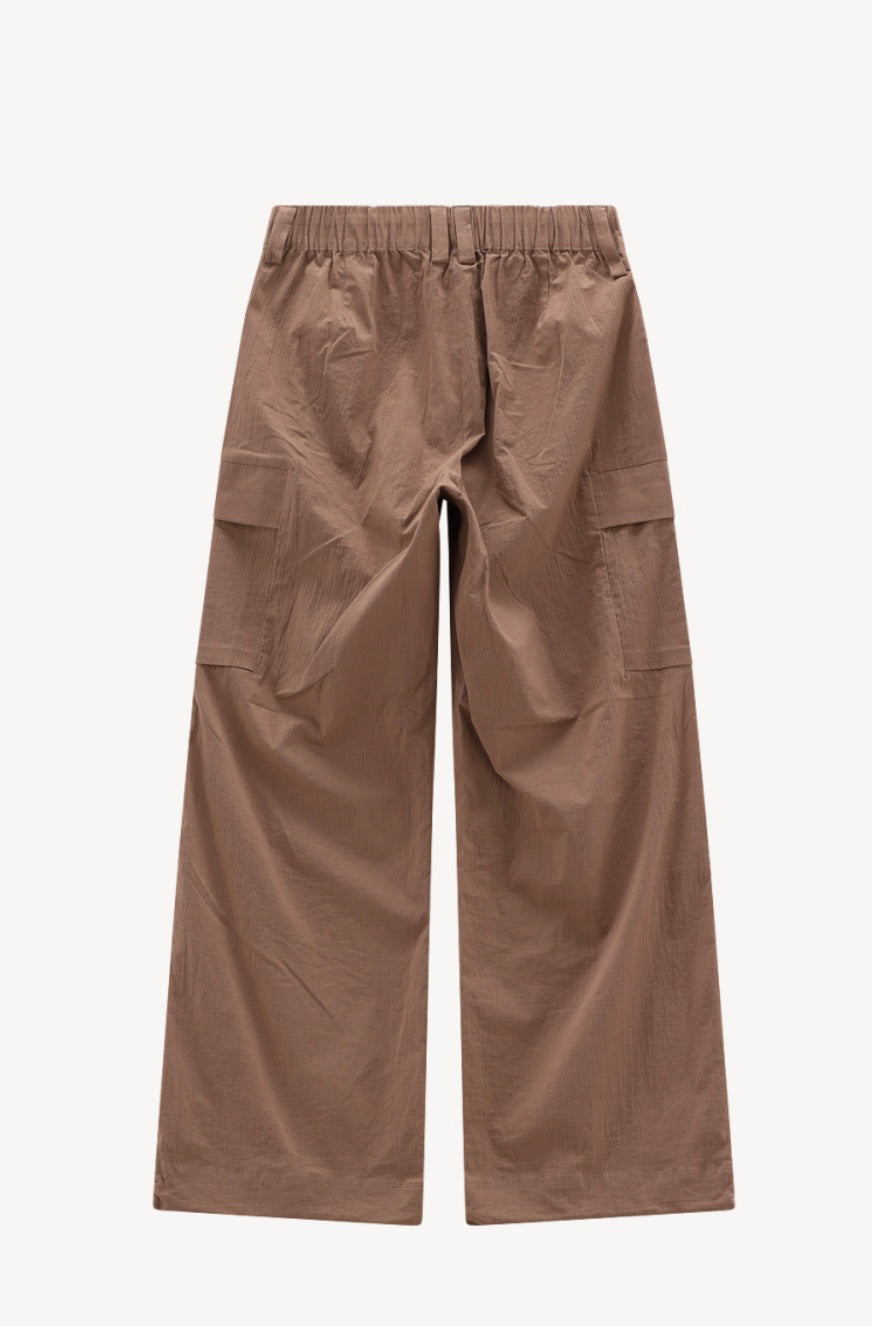 JEANNE BARET CARGO ACACIA