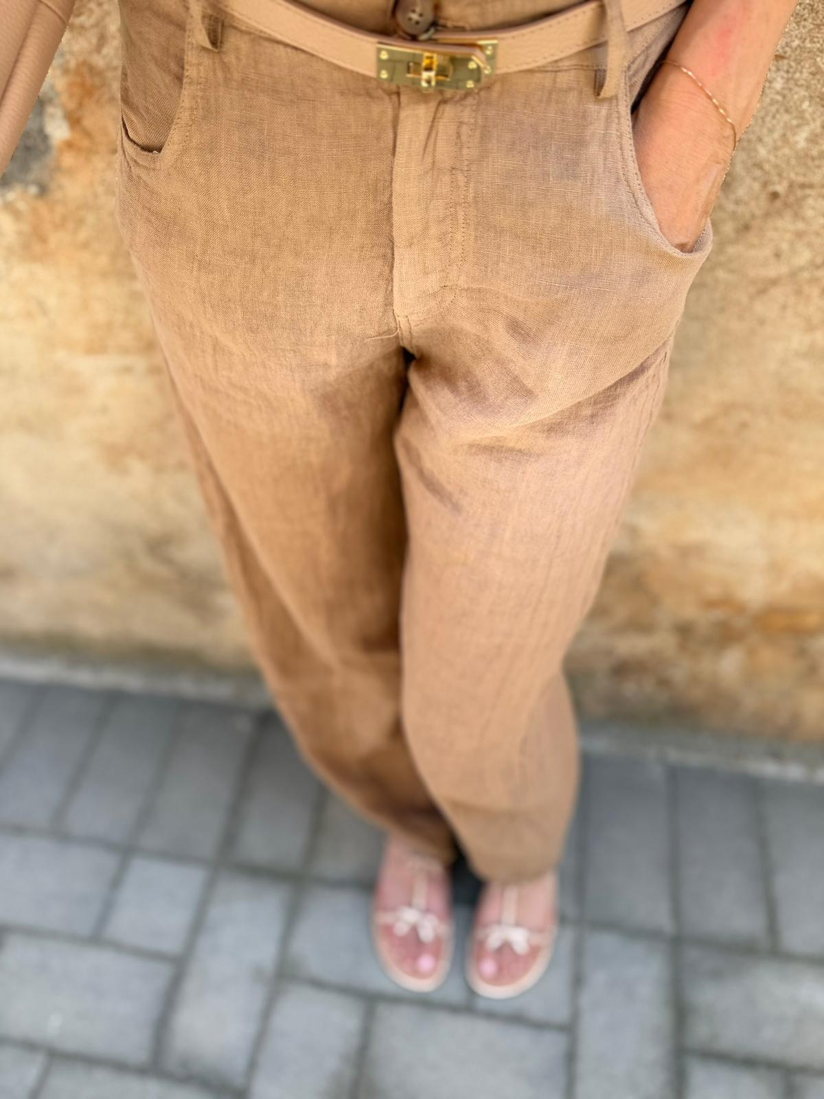 TENSIONE IN PANTALONE IN LINO