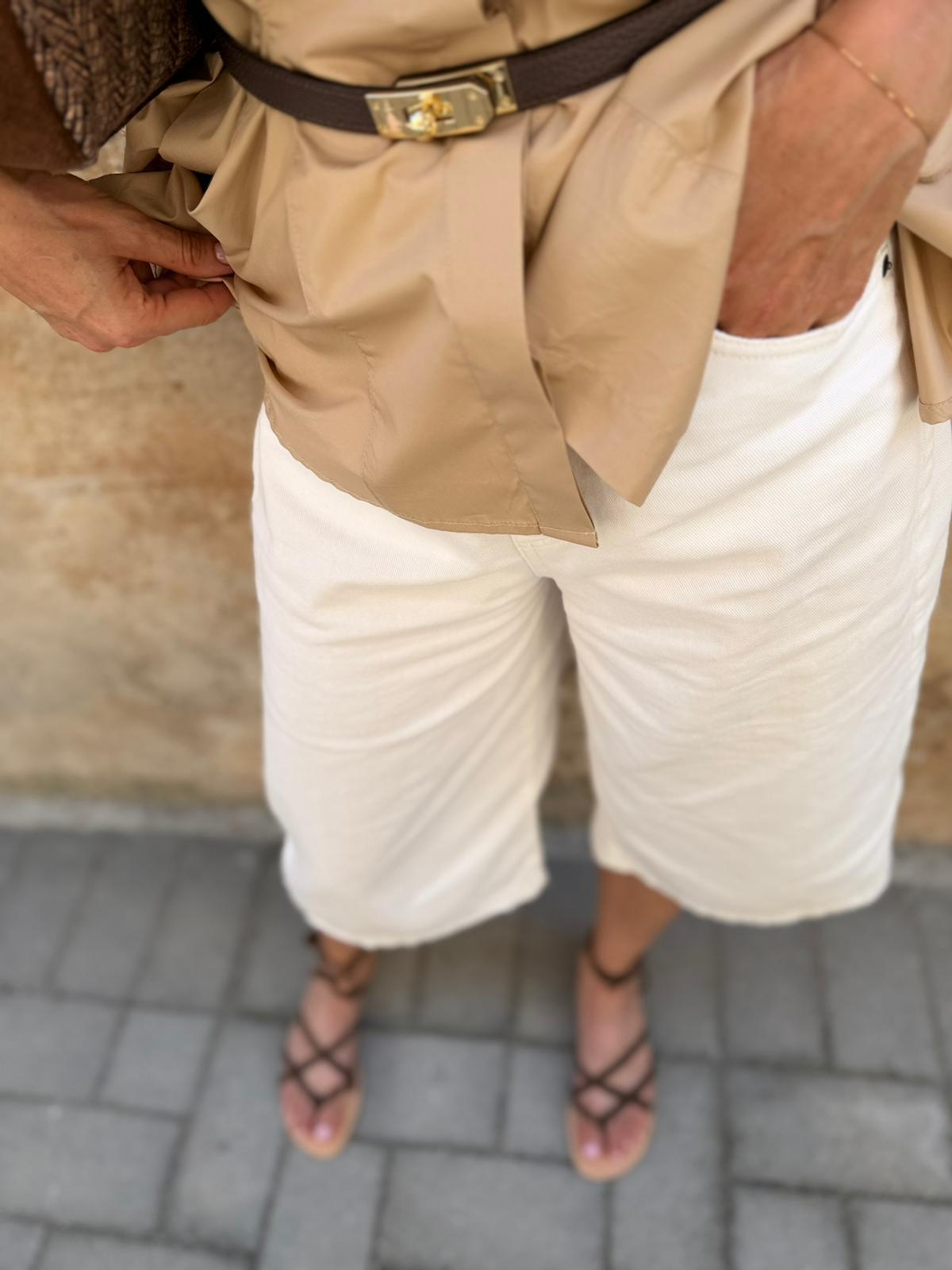 TENSIONE IN BERMUDA JEANS