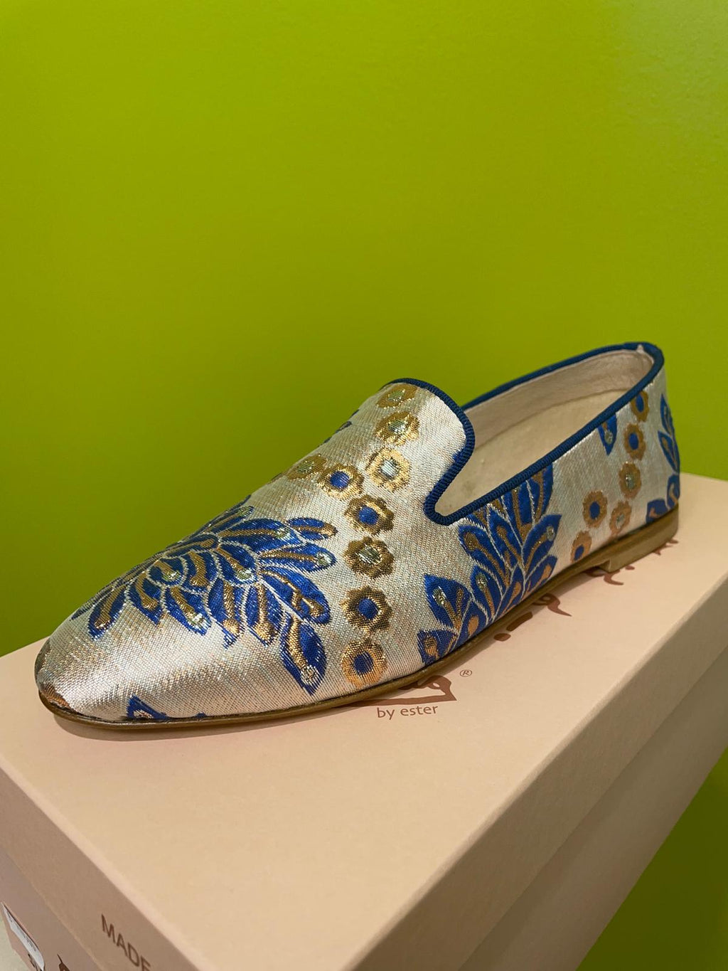 B. SLIPPER SL90 BLU