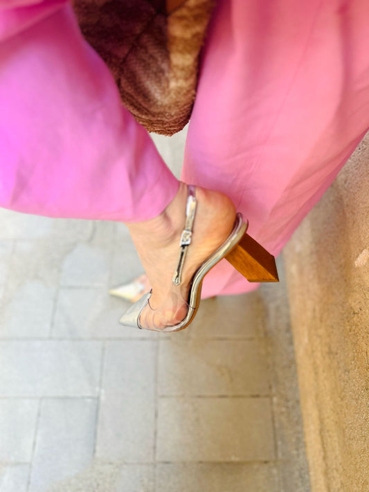 SCHUTZ