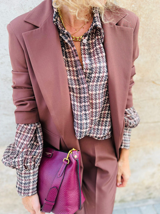 TENSIONE IN CAMICIA W25C607