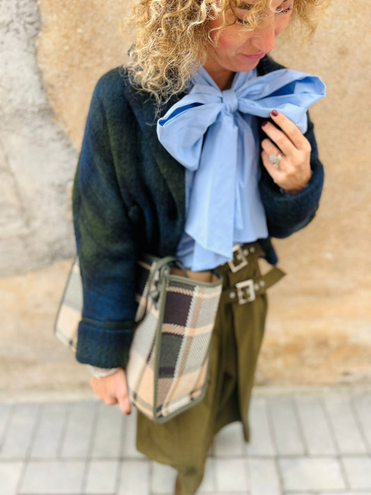 TENSIONE IN CAMICIA 26C758