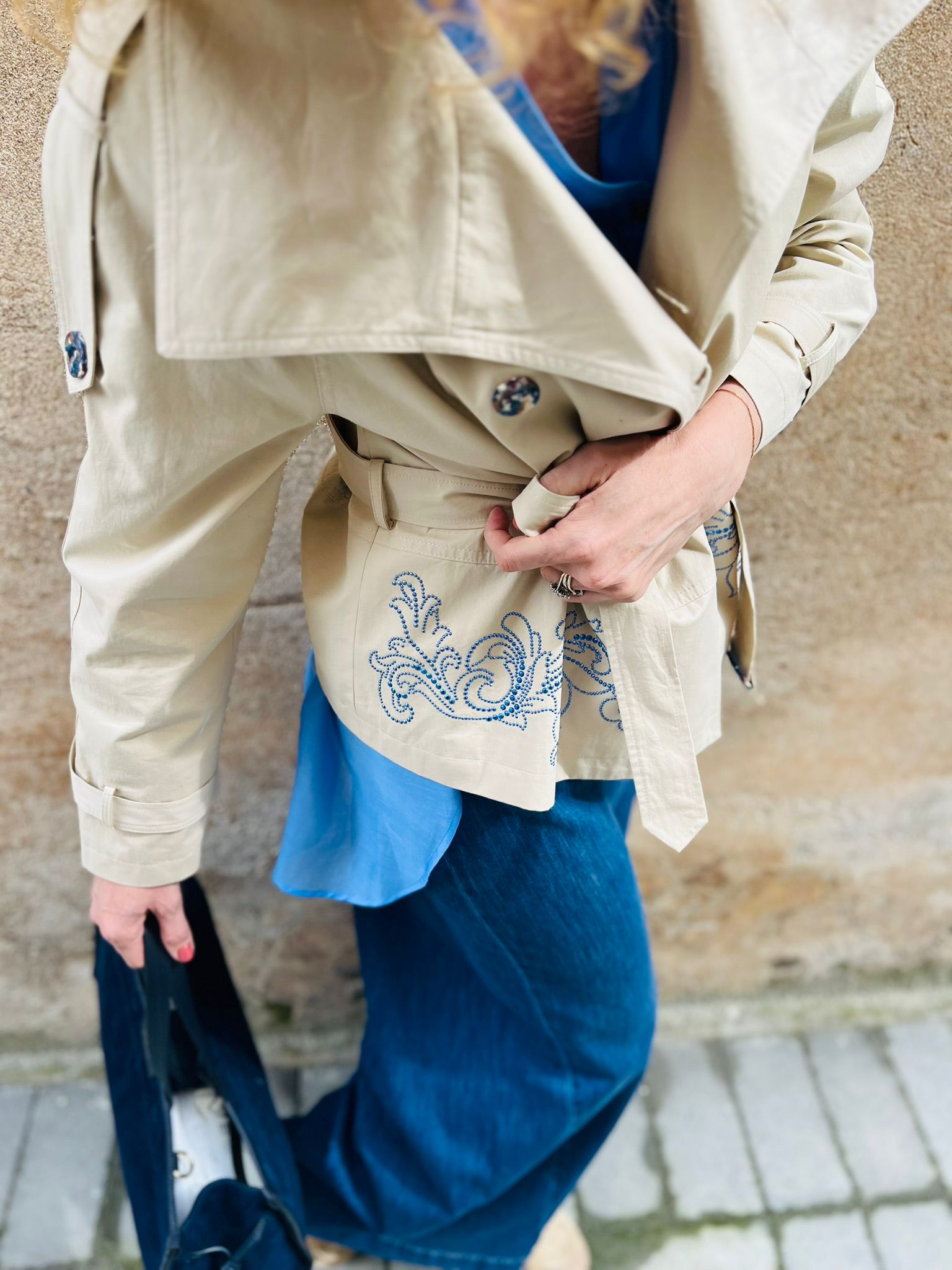 LANA CAPRINA TRENCH 5105