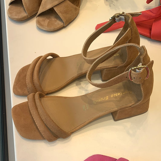 F. B. SANDALO BG 320