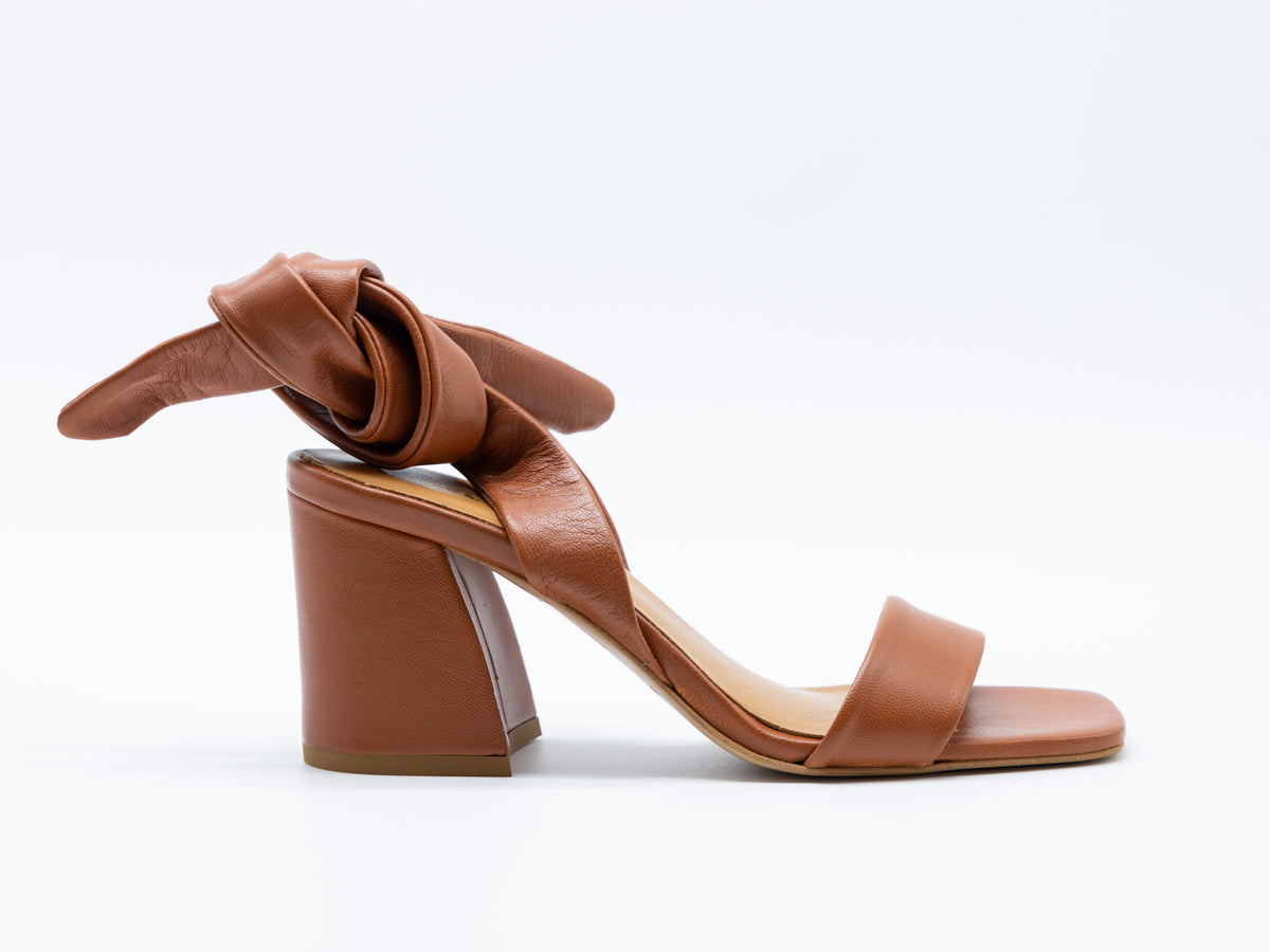 LES TULIPES SANDALO LACE-UP 01.70